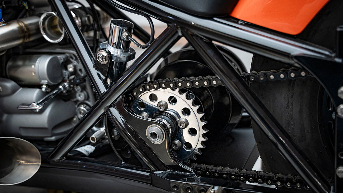 detail of frame and chain drive on BMW R18 by RSD