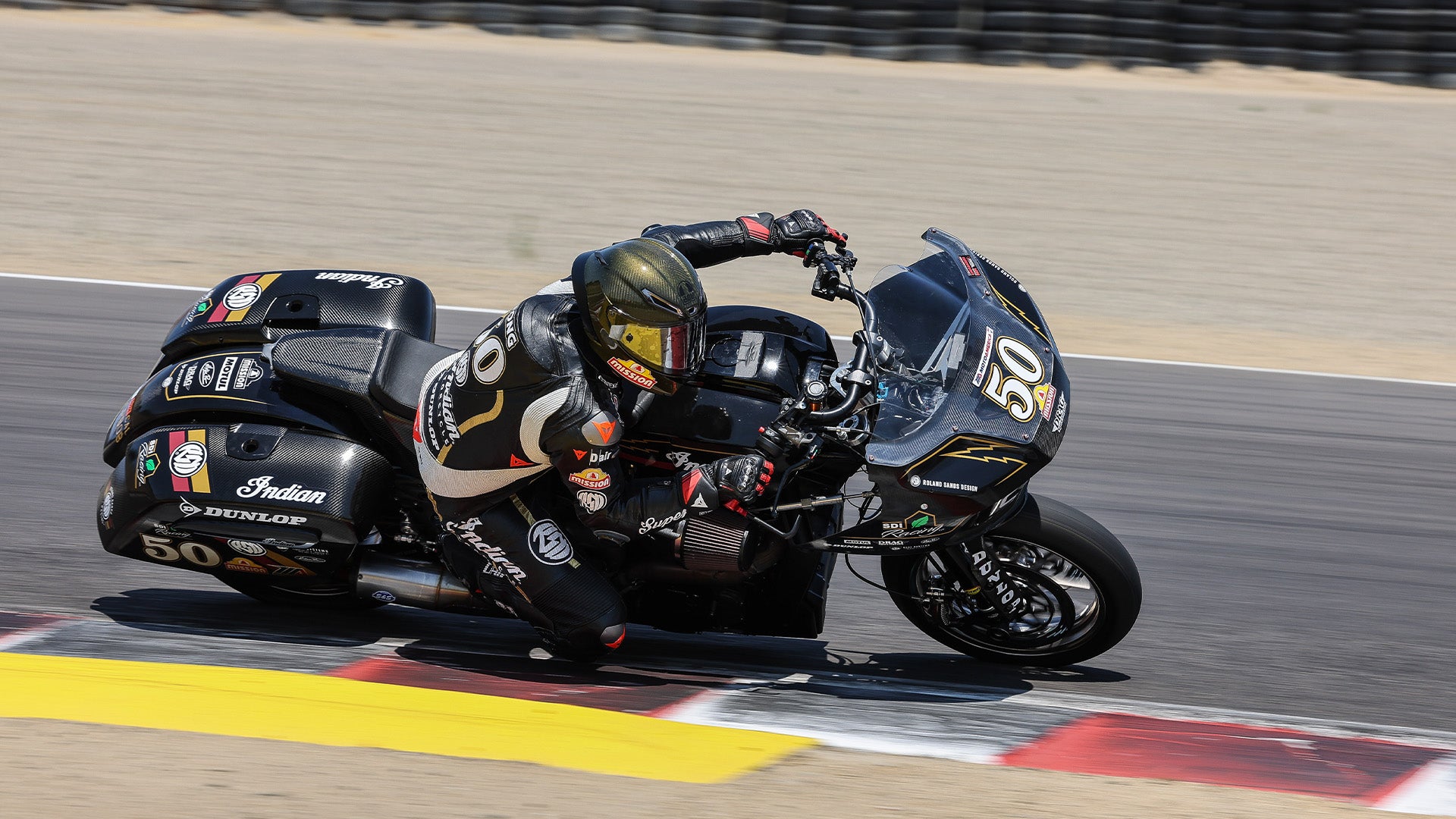 bobby fong bagger racing on indian motorcycle at laguna seca